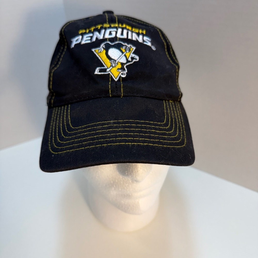 Pittsburgh Penguins NHL Hockey Black Cap Hat Embroidered Logo Adjustable Strap